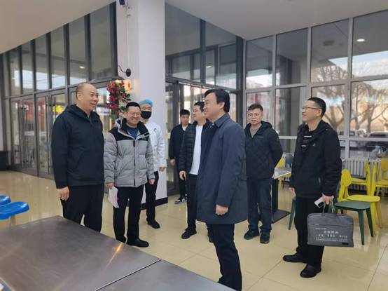 严把食品安全关 高效服务暖人心