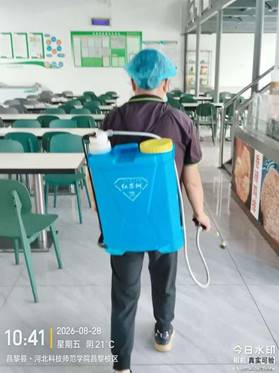 精心筹备迎开学 食堂准备工作全面就绪