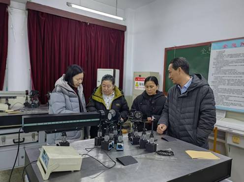 学校开展学期初实验室安全检查及寒假隐患整改核查